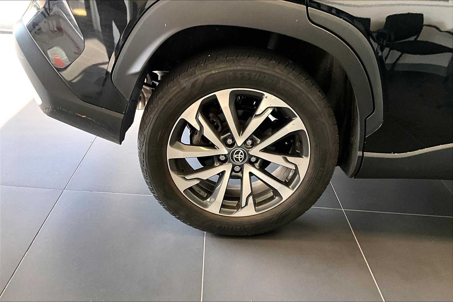 2022 Toyota Corolla Cross XLE - Photo 4