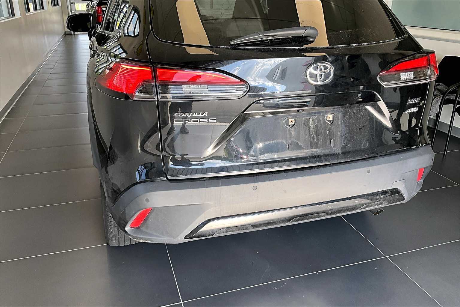 2022 Toyota Corolla Cross XLE - Photo 7
