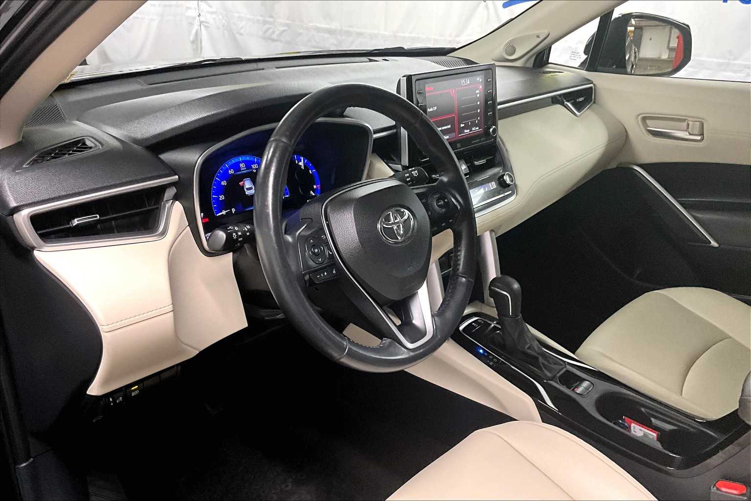 2022 Toyota Corolla Cross XLE - Photo 8