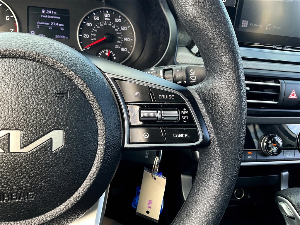 2023 Kia Seltos LX - Photo 22