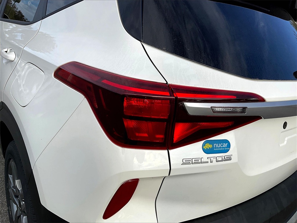 2023 Kia Seltos LX - Photo 29