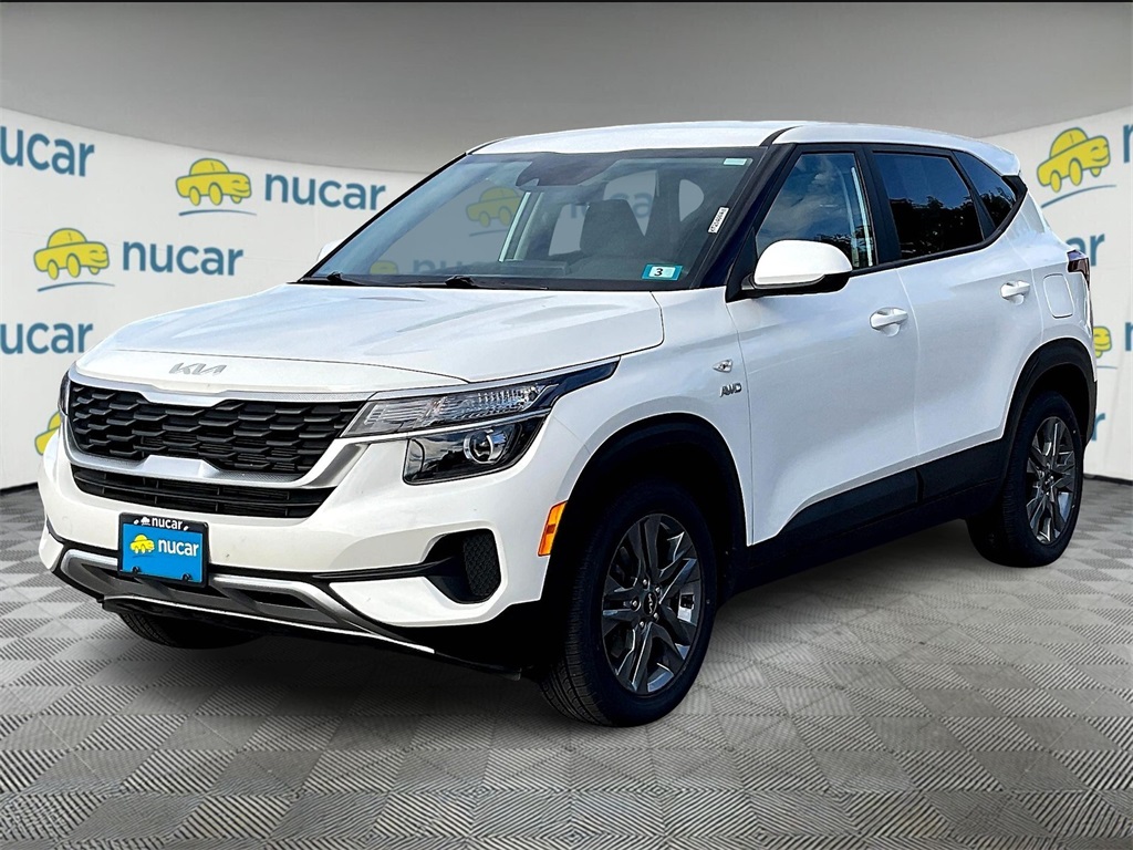2023 Kia Seltos LX - Photo 3