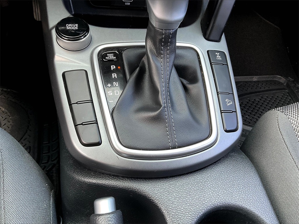 2023 Kia Seltos LX - Photo 31