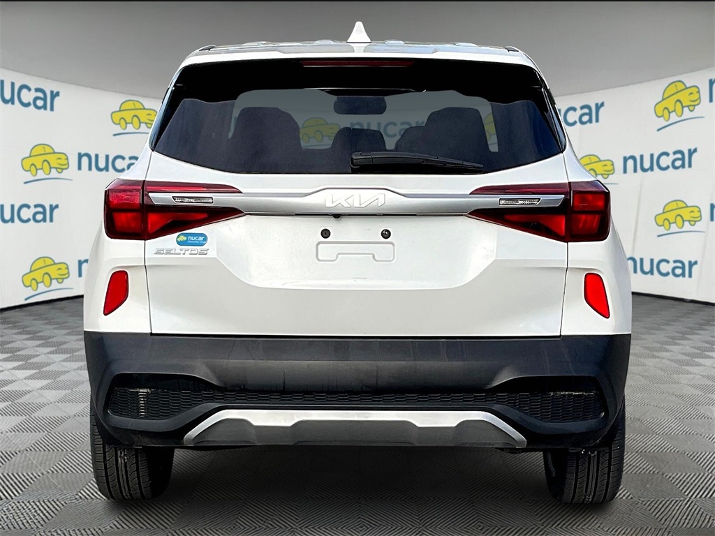 2023 Kia Seltos LX - Photo 5