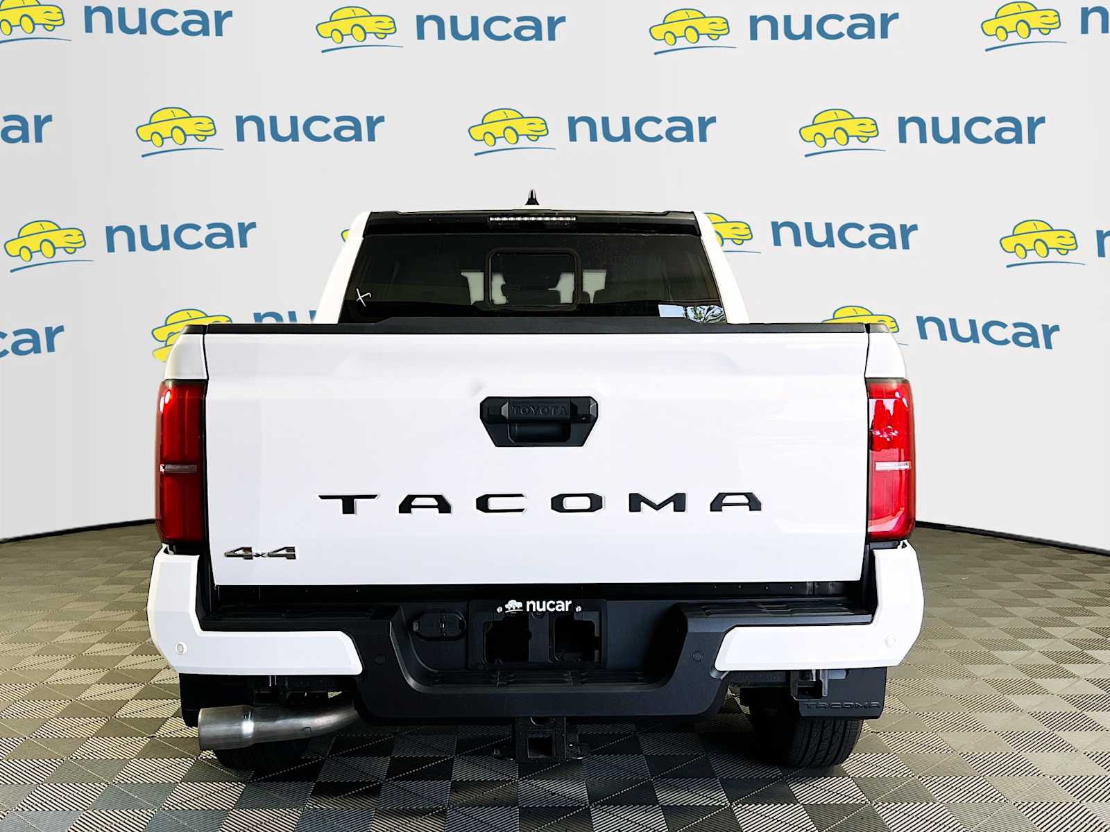 2025 Toyota Tacoma SR5 - Photo 5
