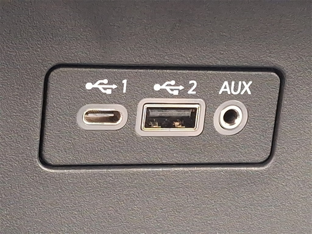 2025 Nissan Altima 2.5 SR - Photo 16