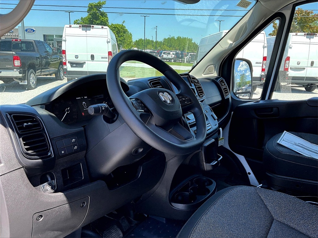 2025 Ram ProMaster 2500 High Roof - Photo 9