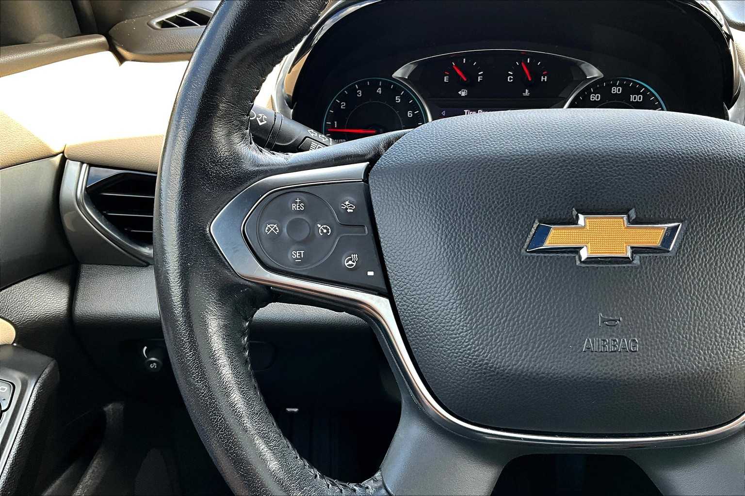 2022 Chevrolet Traverse LT Leather - Photo 24