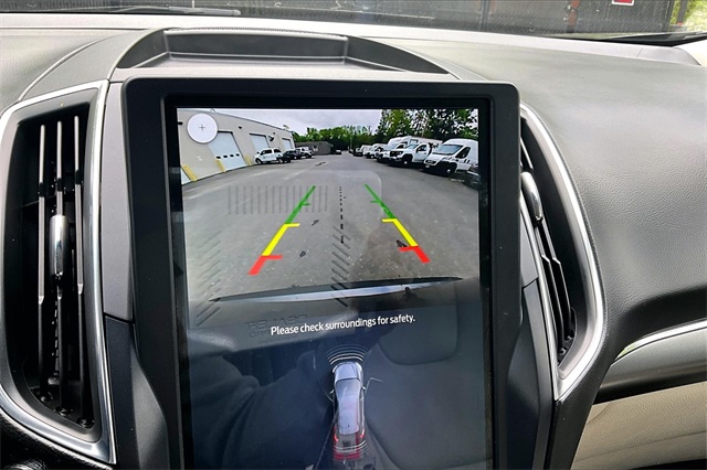 2022 Ford Edge Titanium - Photo 26