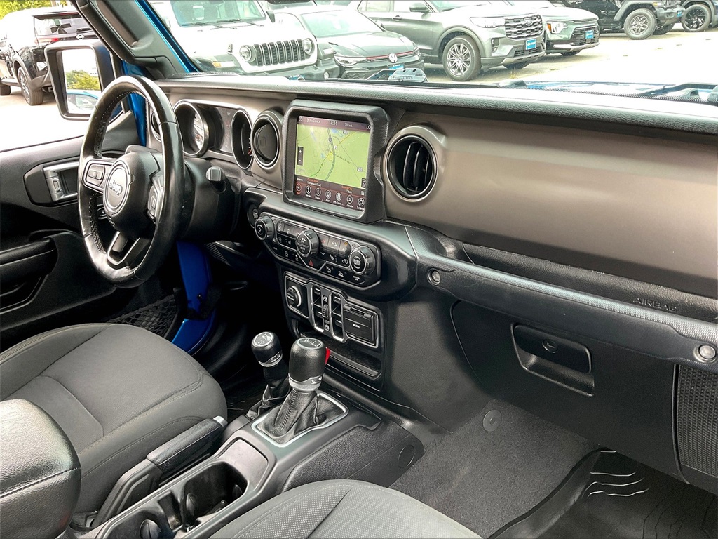 2021 Jeep Gladiator Willys - Photo 13