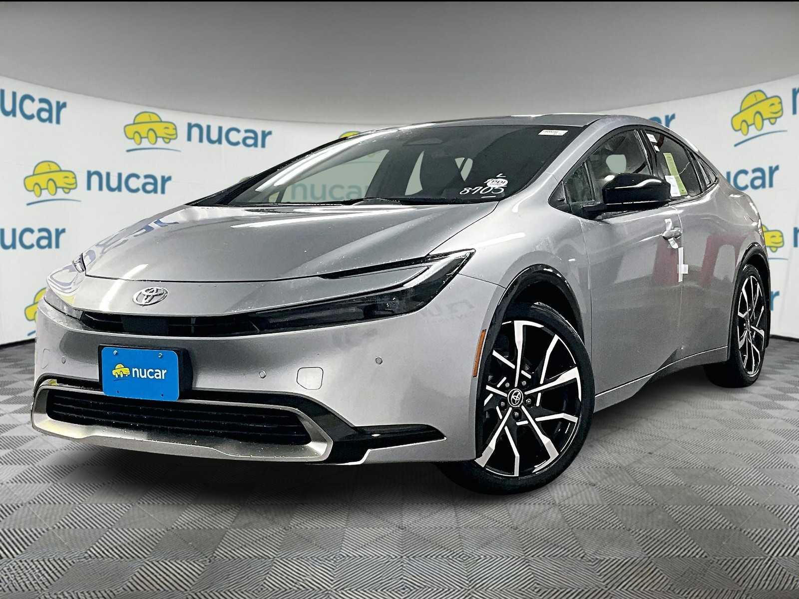 2026 Toyota Prius Plug-In Hybrid XSE - Photo 4