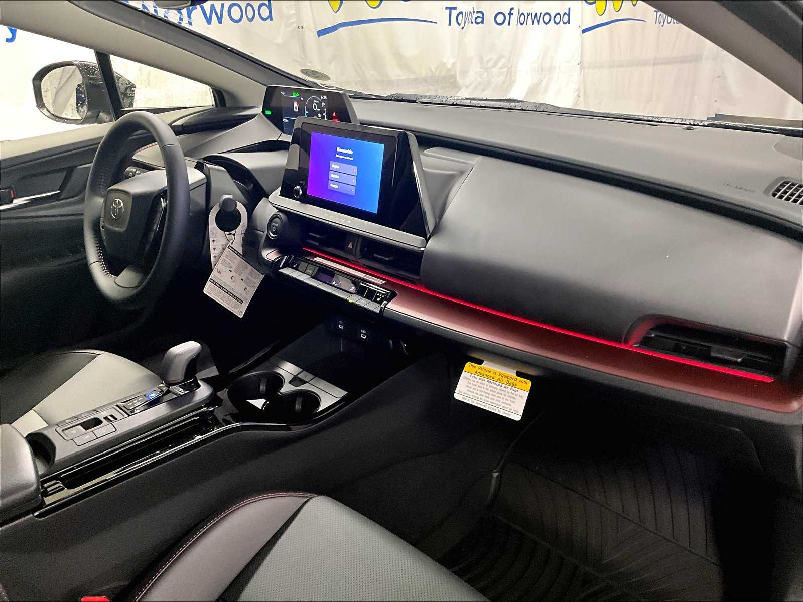 2026 Toyota Prius Plug-In Hybrid XSE - Photo 10