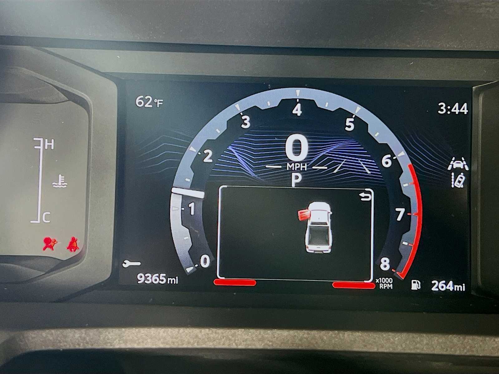 2024 Toyota Tacoma SR - Photo 12