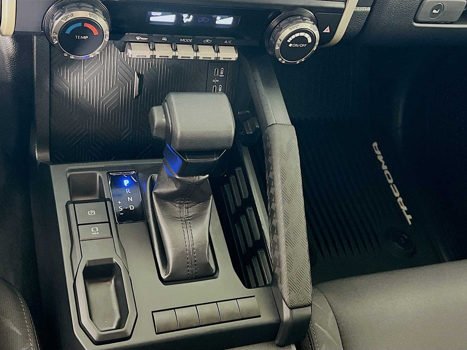 2024 Toyota Tacoma SR - Photo 16