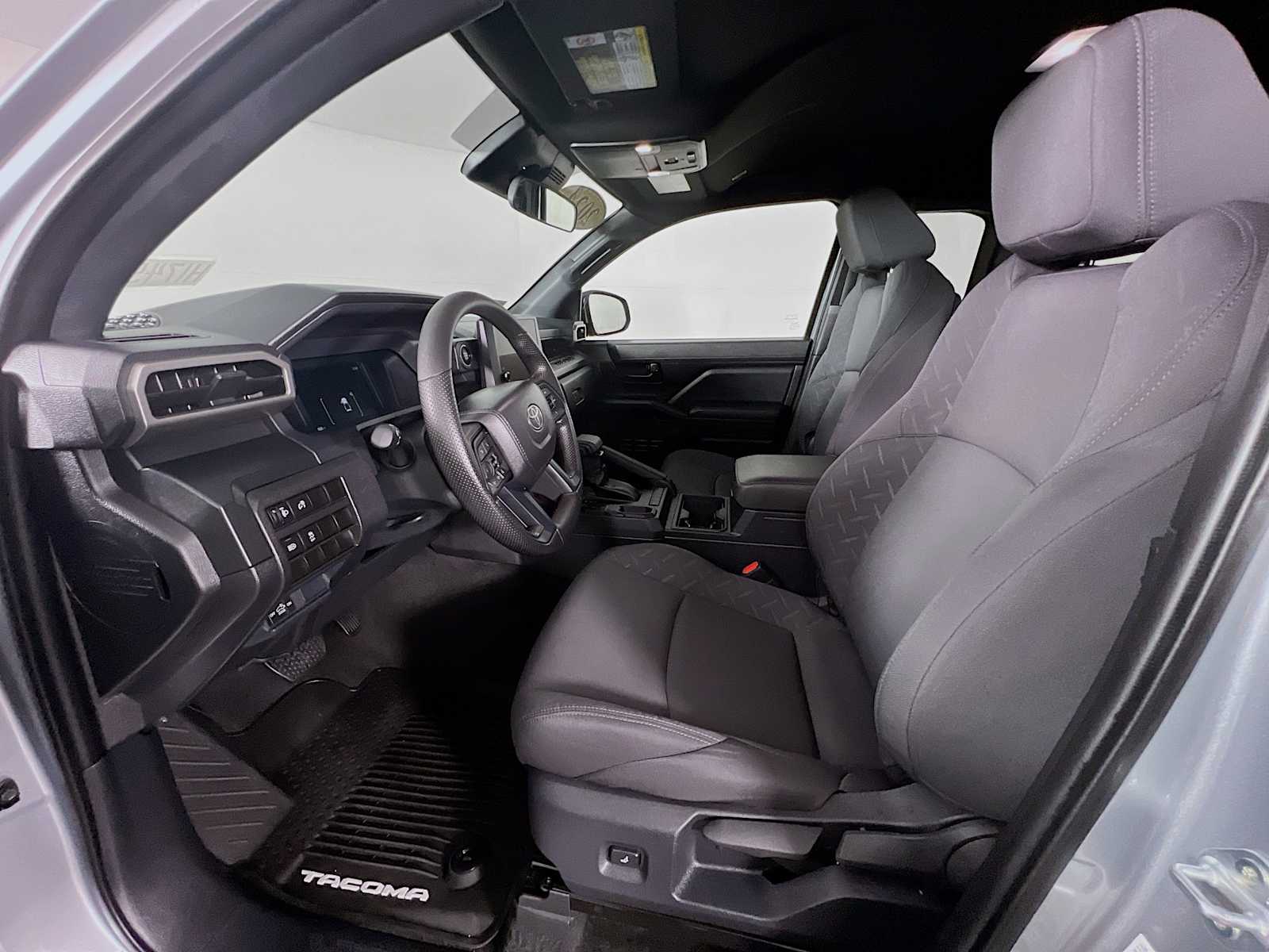 2024 Toyota Tacoma SR - Photo 20