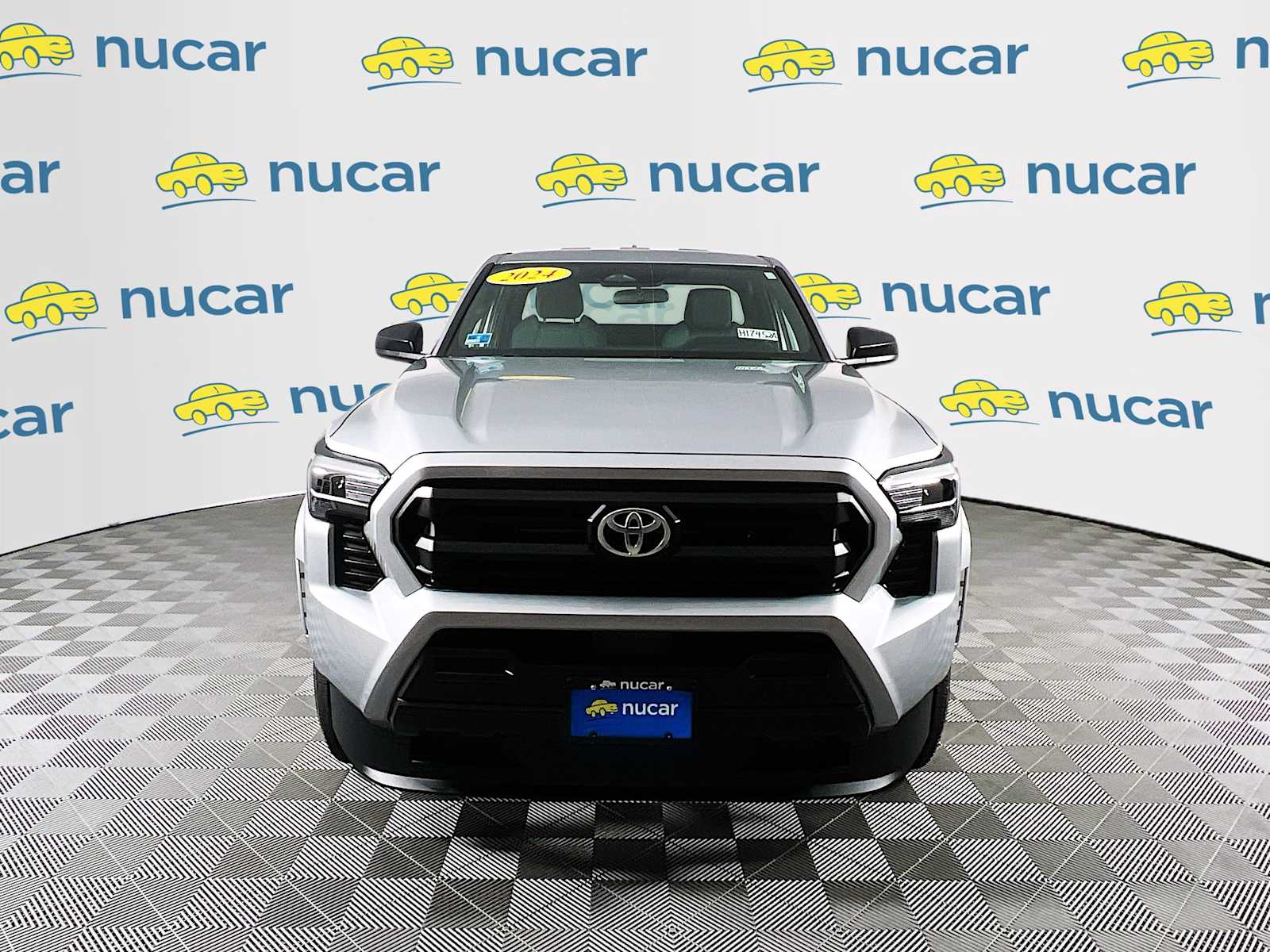 2024 Toyota Tacoma SR - Photo 2