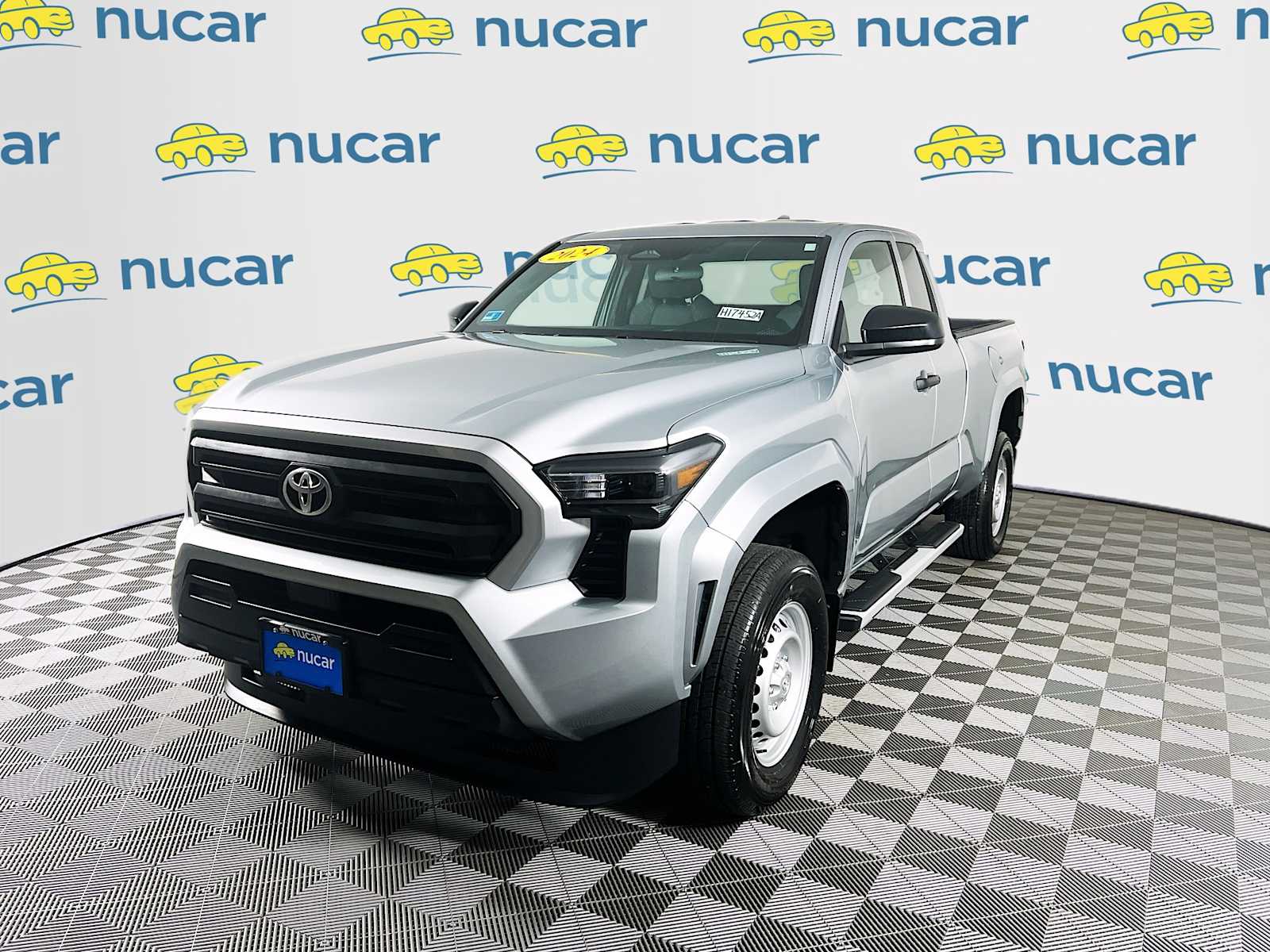 2024 Toyota Tacoma SR - Photo 3