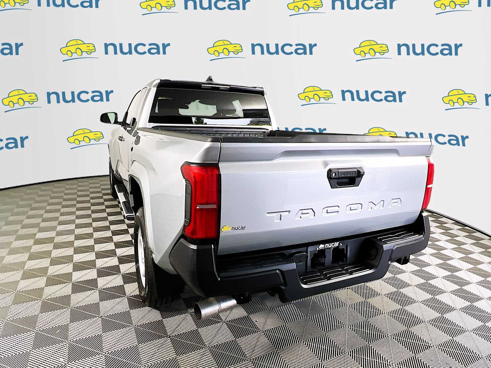 2024 Toyota Tacoma SR - Photo 5