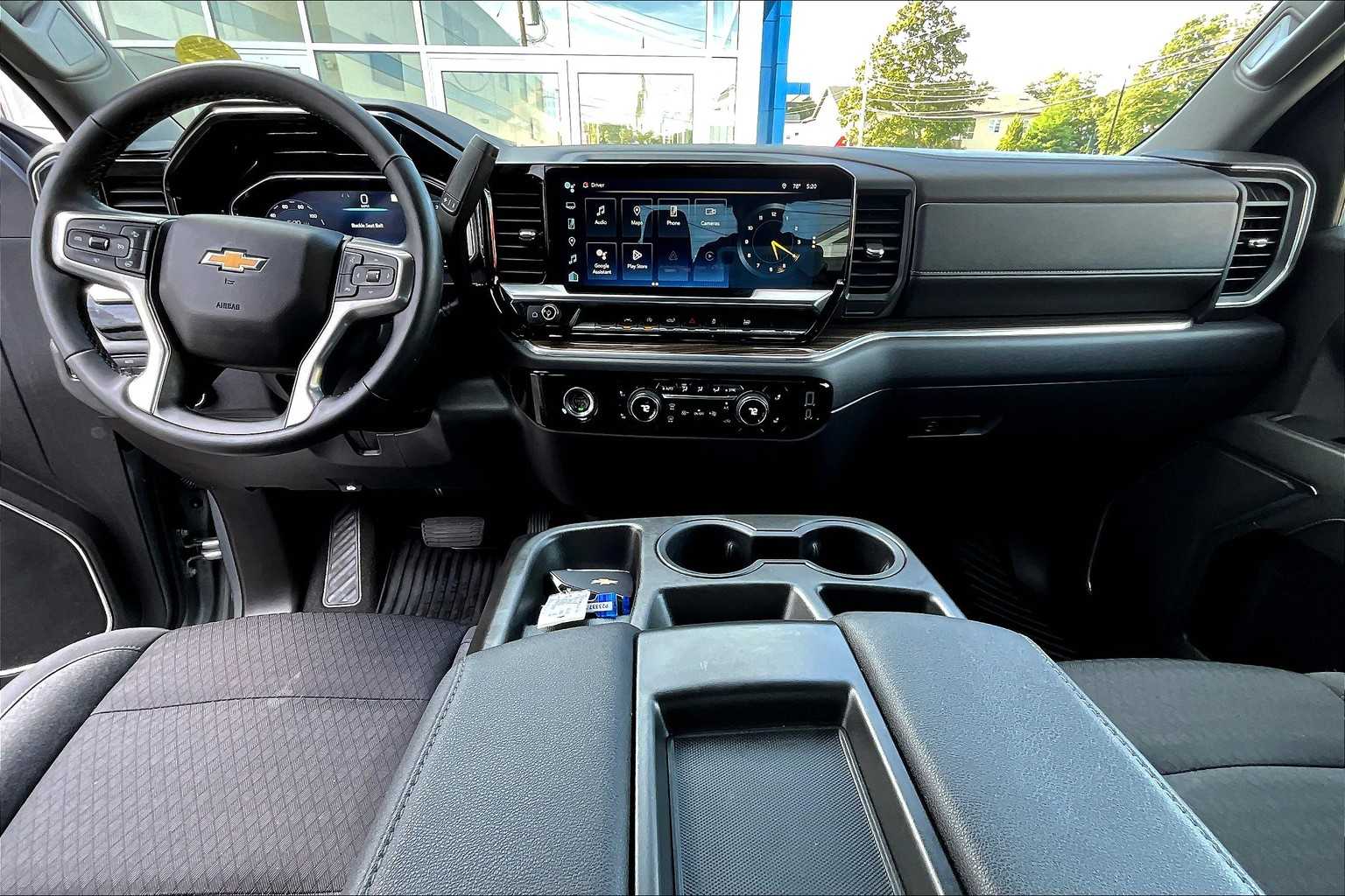 2023 Chevrolet Silverado 1500 LT - Photo 21