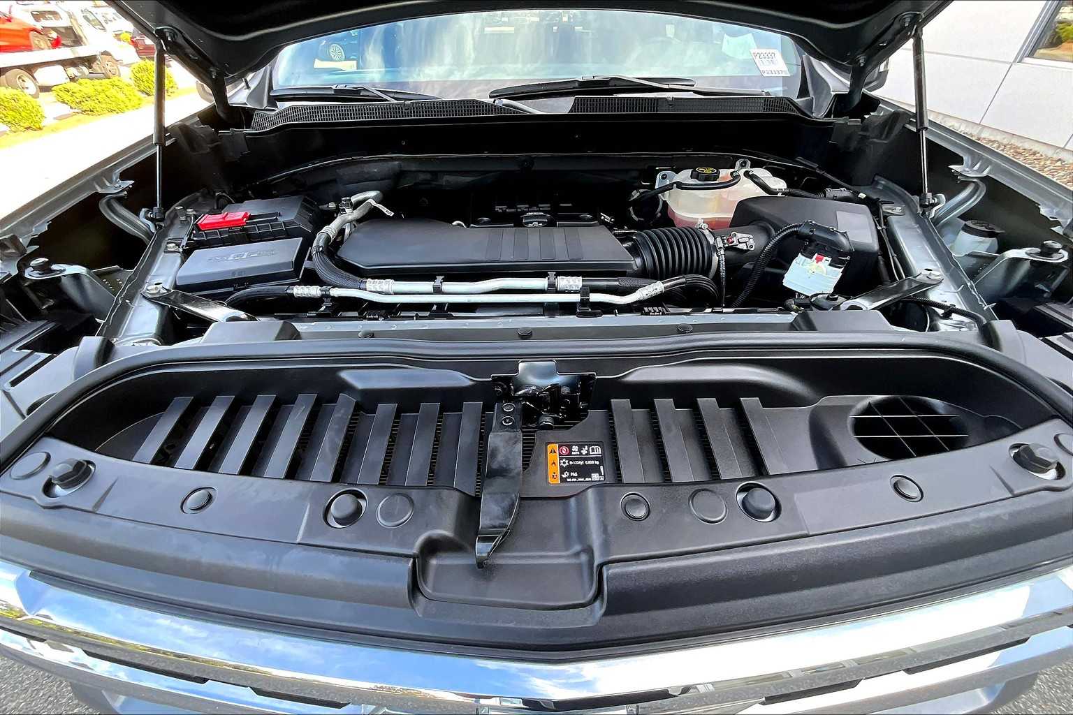 2023 Chevrolet Silverado 1500 LT - Photo 28