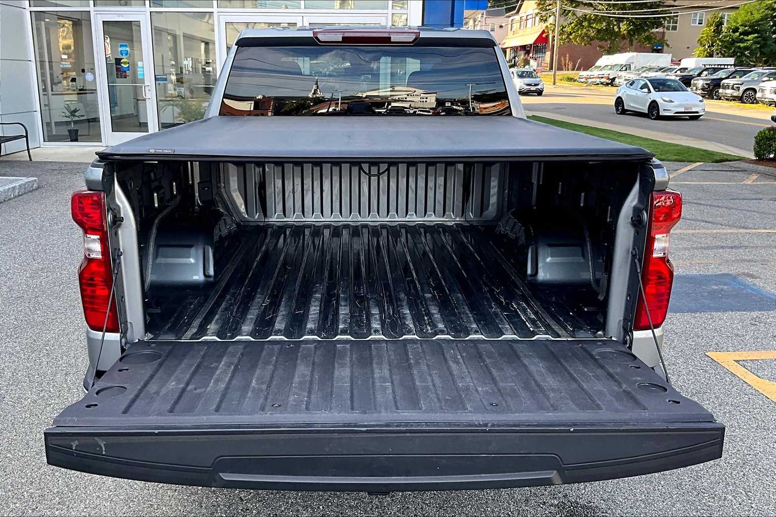 2023 Chevrolet Silverado 1500 LT - Photo 30