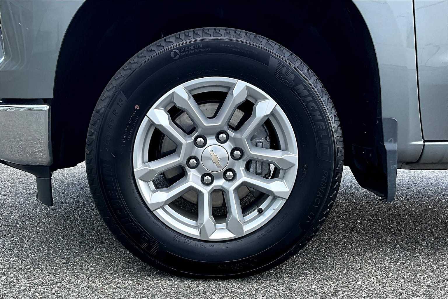 2023 Chevrolet Silverado 1500 LT - Photo 7
