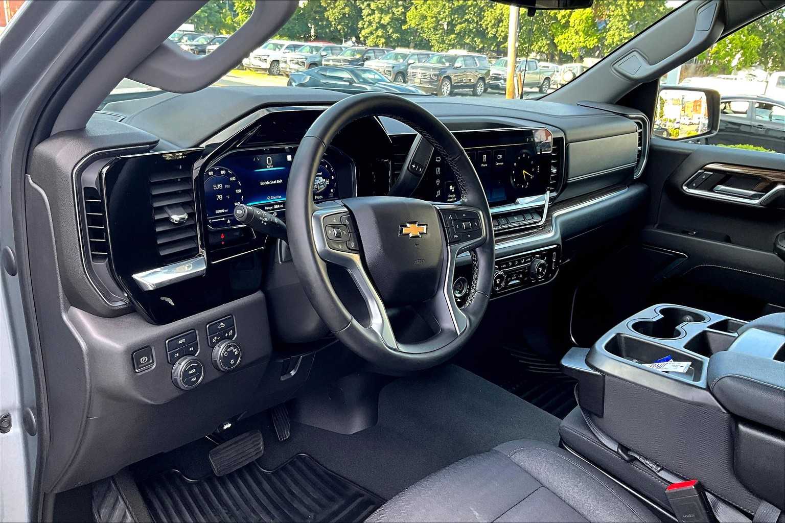 2023 Chevrolet Silverado 1500 LT - Photo 8