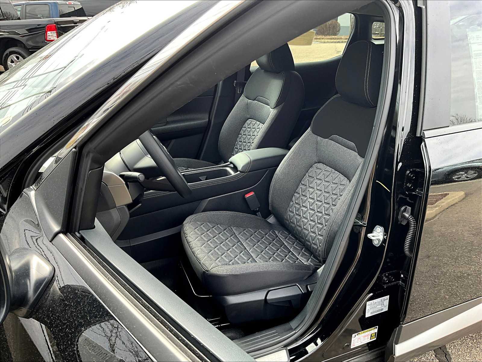 2025 Nissan Kicks SV - Photo 11