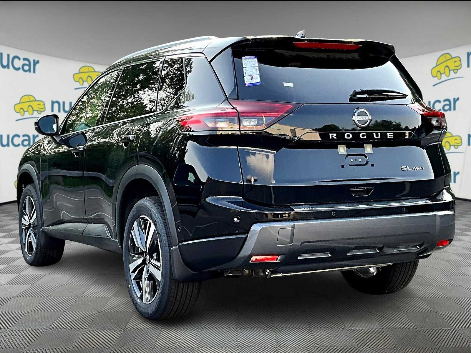 2025 Nissan Rogue SL photo 5