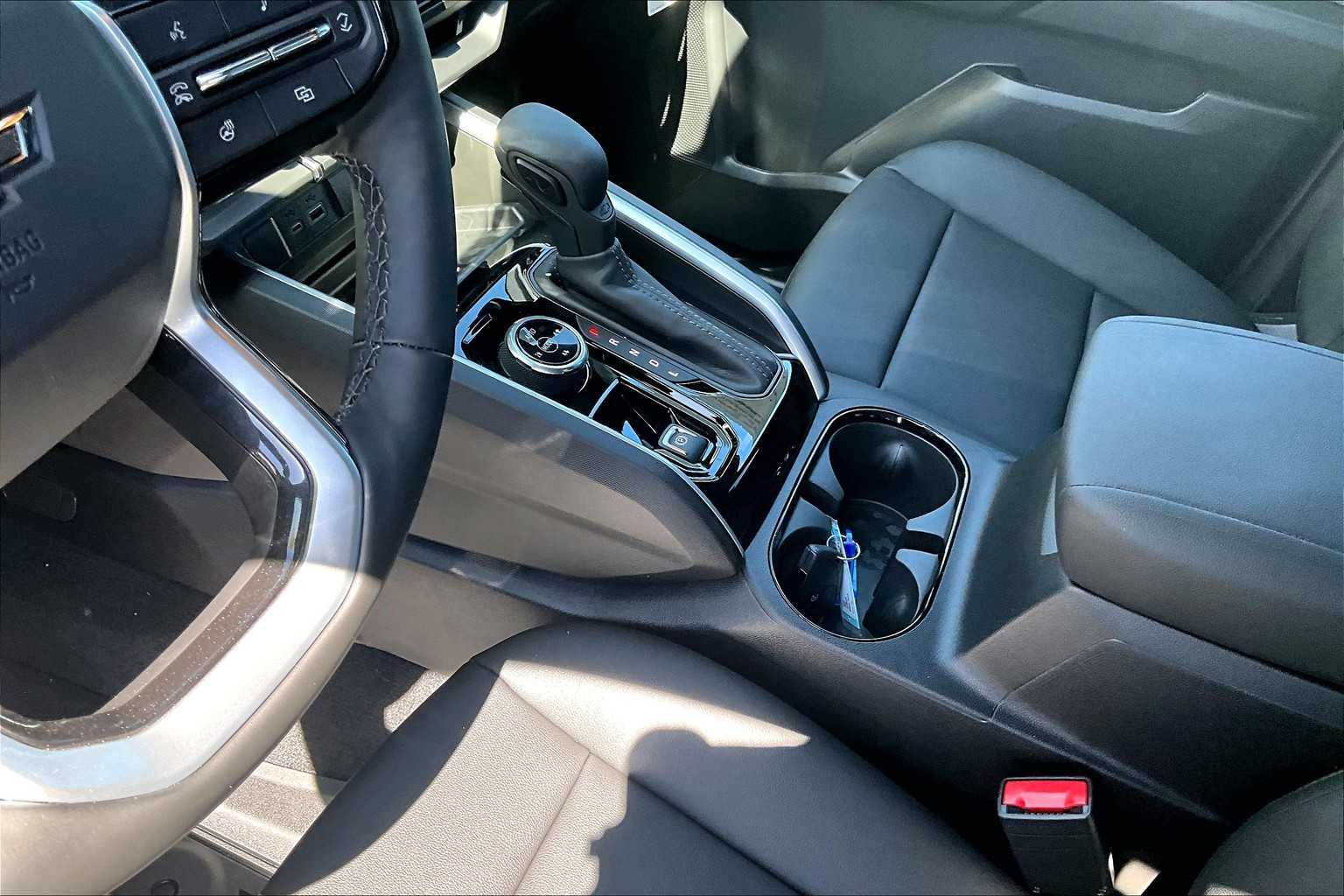 2025 Chevrolet Colorado 4WD Trail Boss - Photo 14
