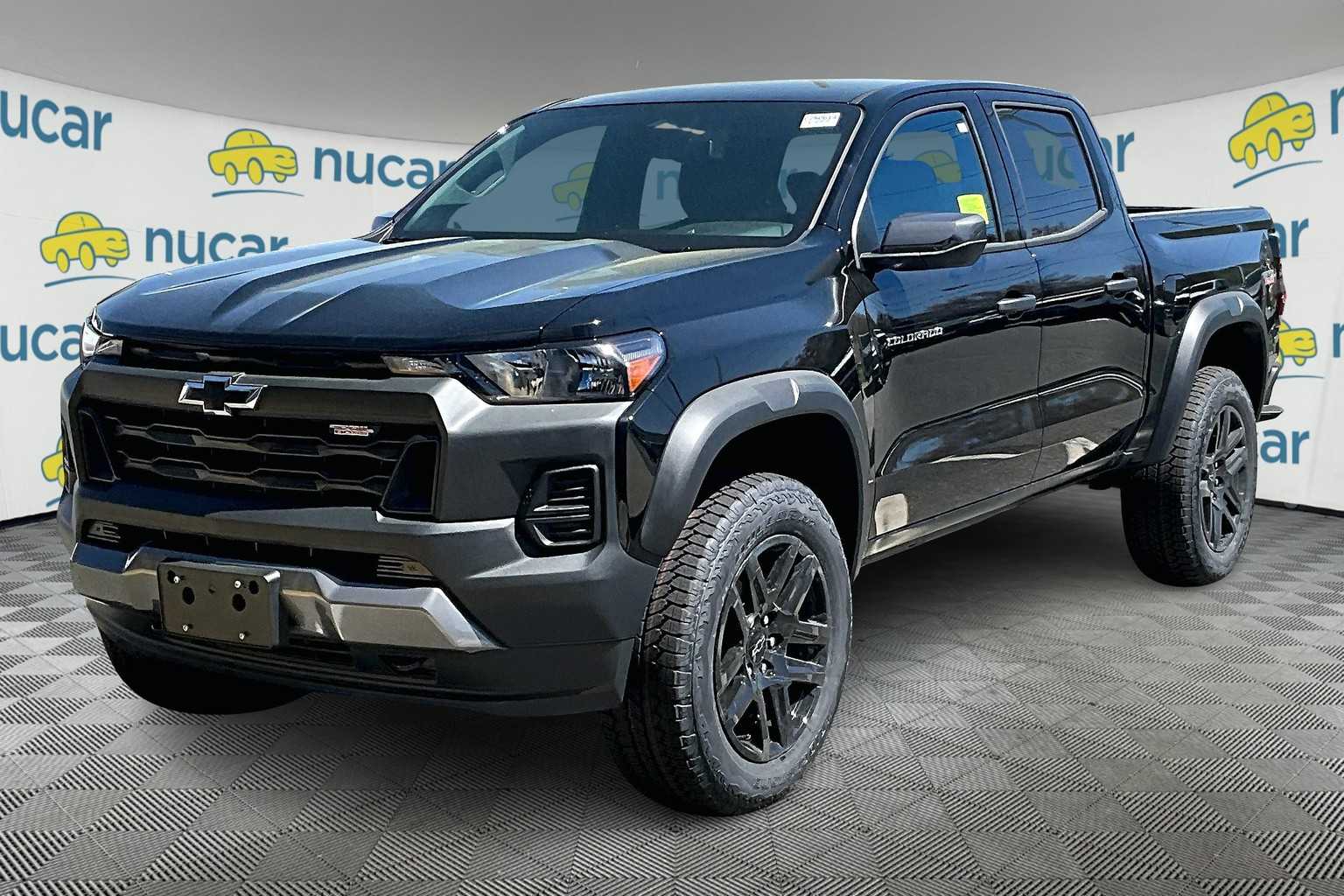 2025 Chevrolet Colorado 4WD Trail Boss - Photo 4