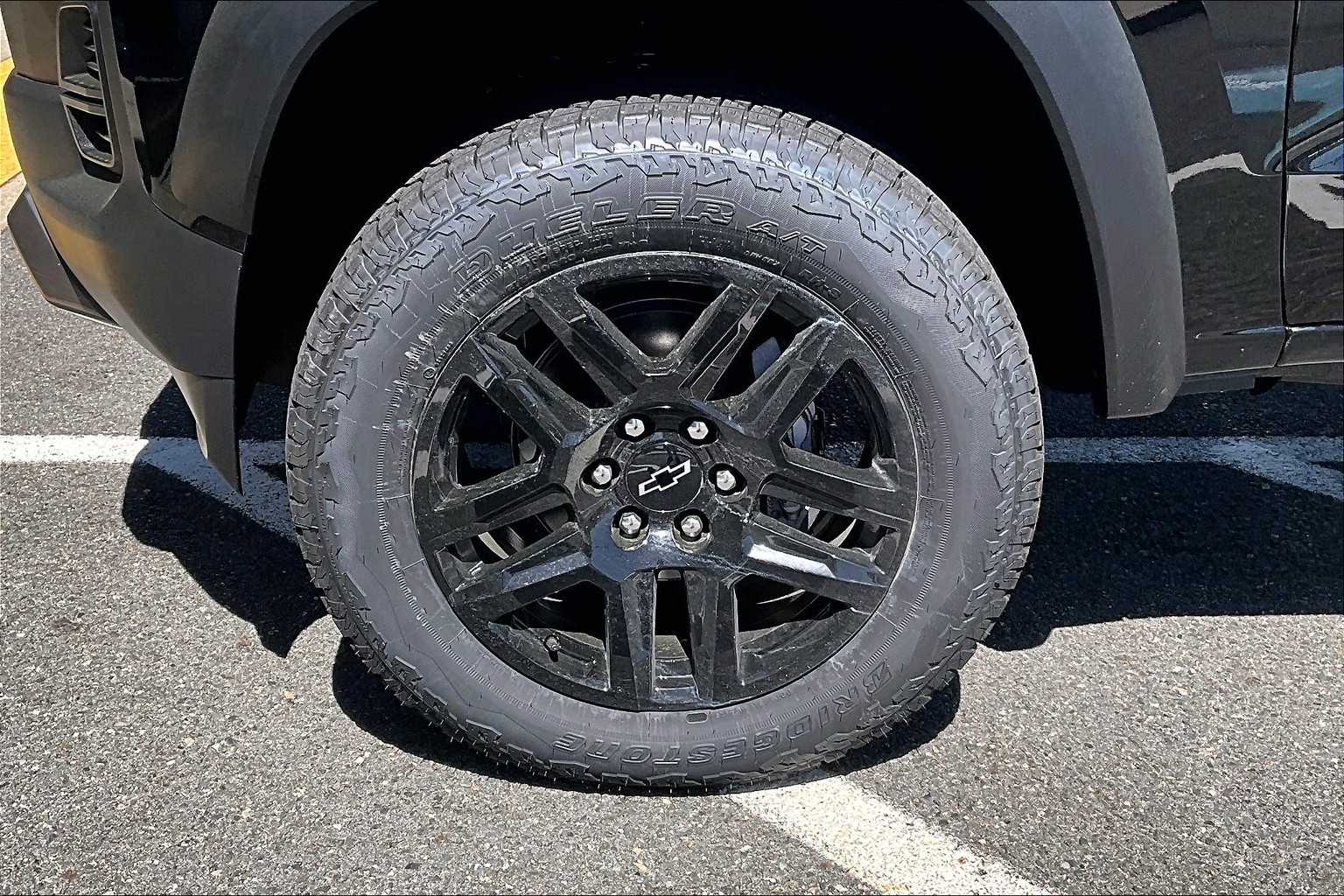 2025 Chevrolet Colorado 4WD Trail Boss - Photo 8