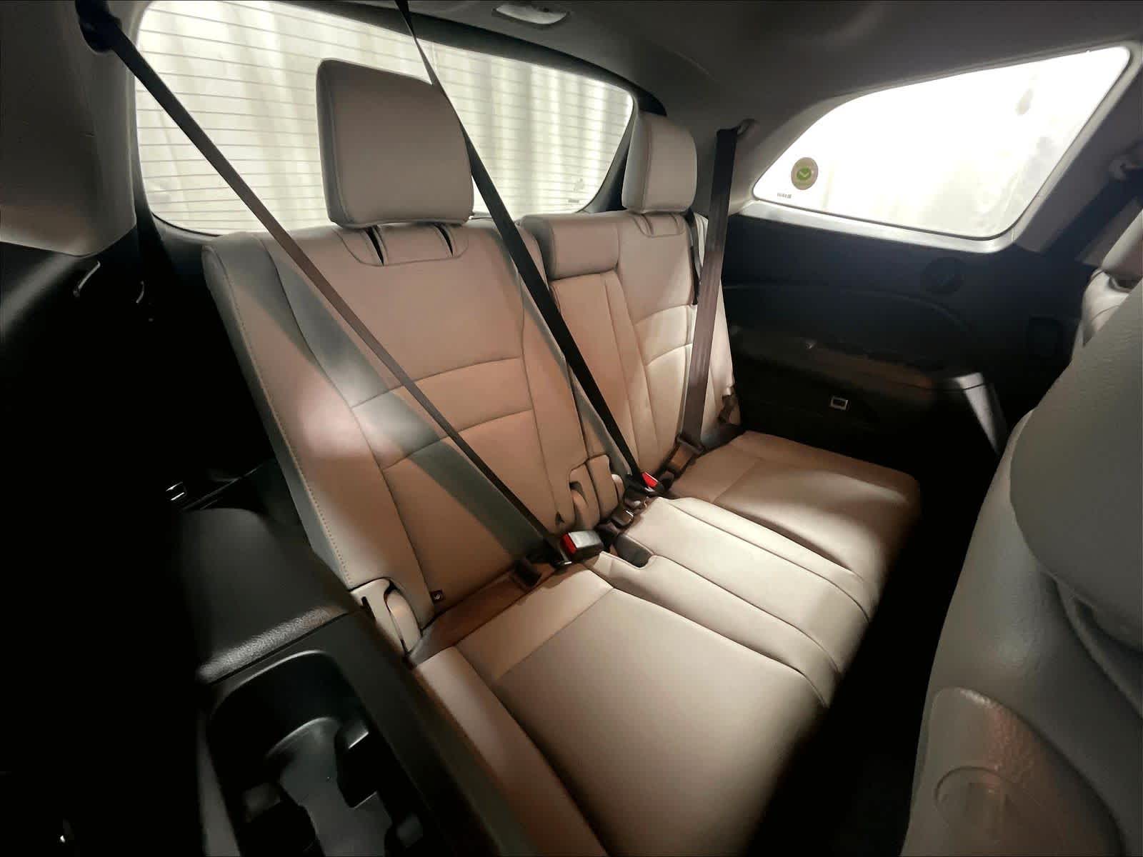 2020 Honda Pilot EX-L - Photo 17