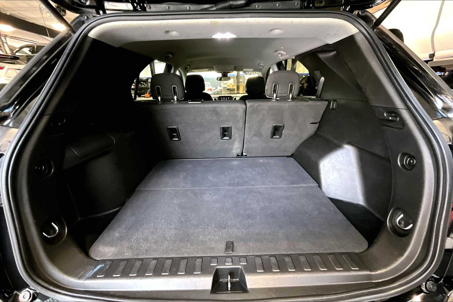 2020 Chevrolet Equinox LS - Photo 17