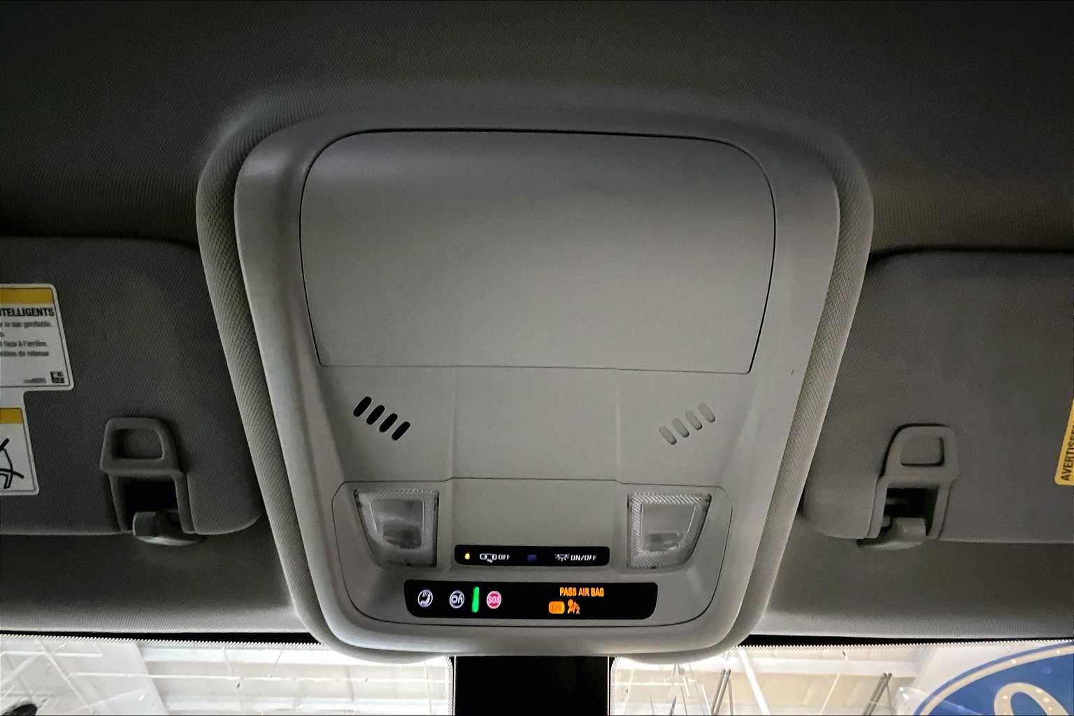 2020 Chevrolet Equinox LS - Photo 23