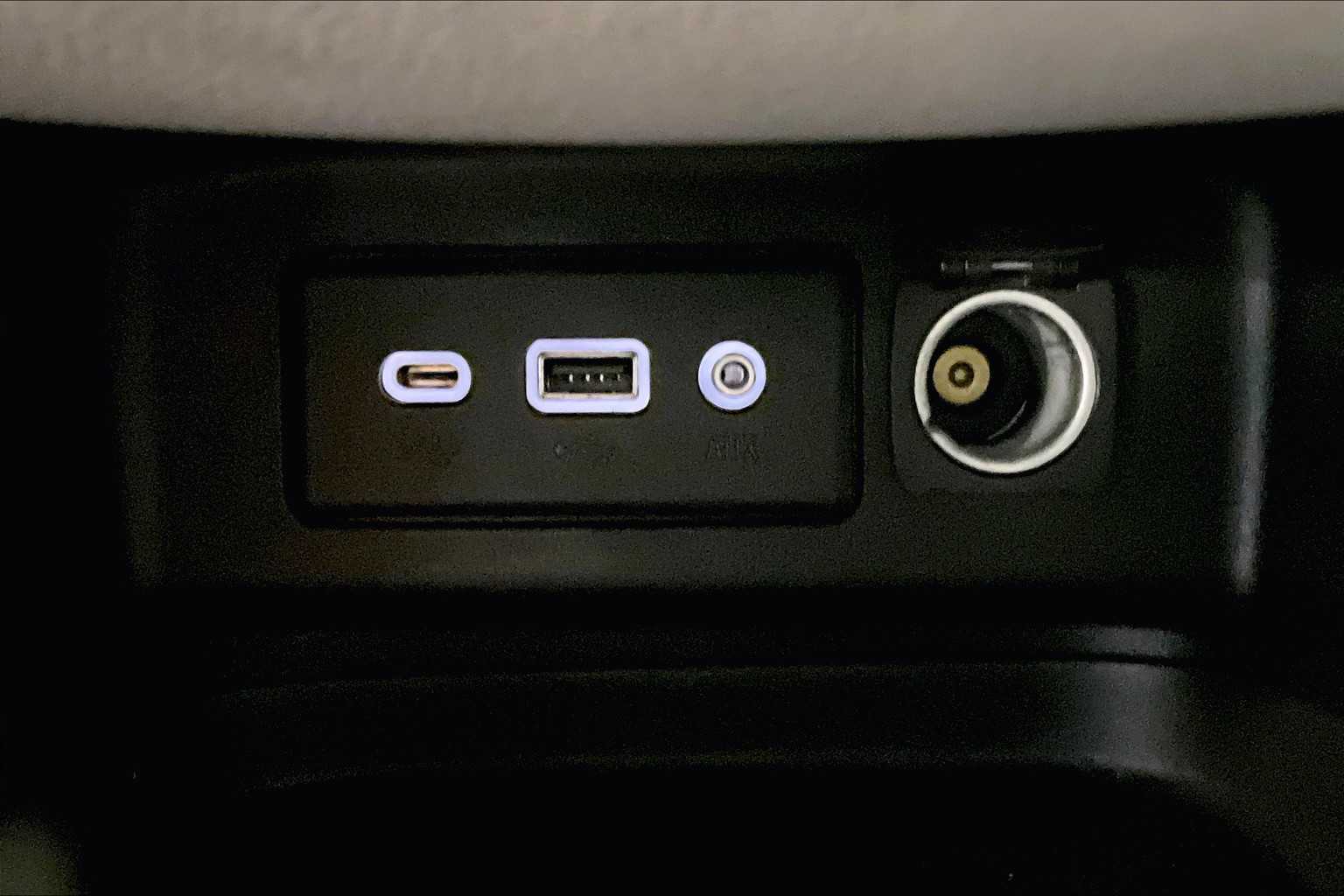 2020 Chevrolet Equinox LS - Photo 27