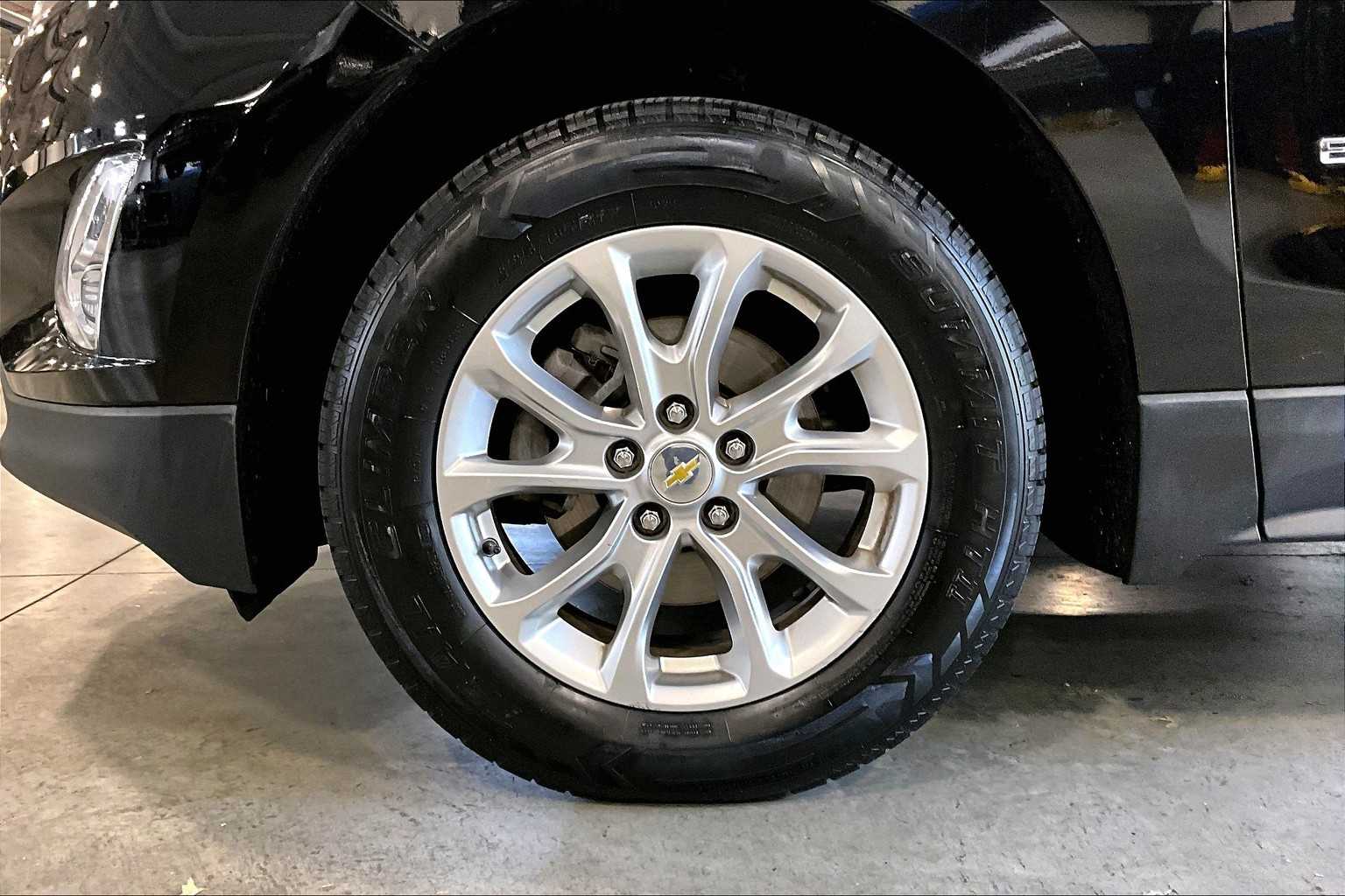 2020 Chevrolet Equinox LS - Photo 7
