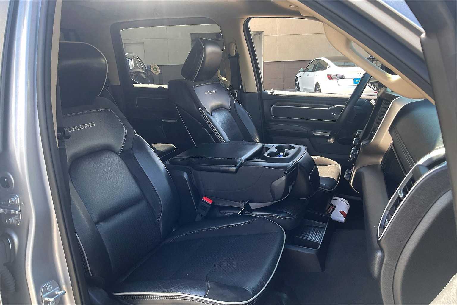 2019 Ram 1500 Laramie - Photo 11