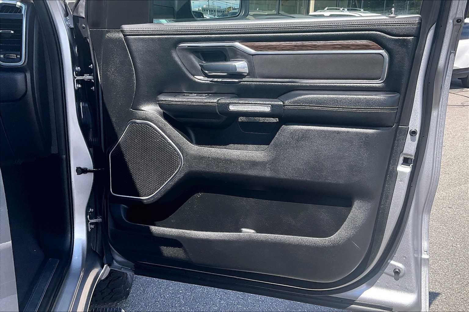 2019 Ram 1500 Laramie - Photo 12