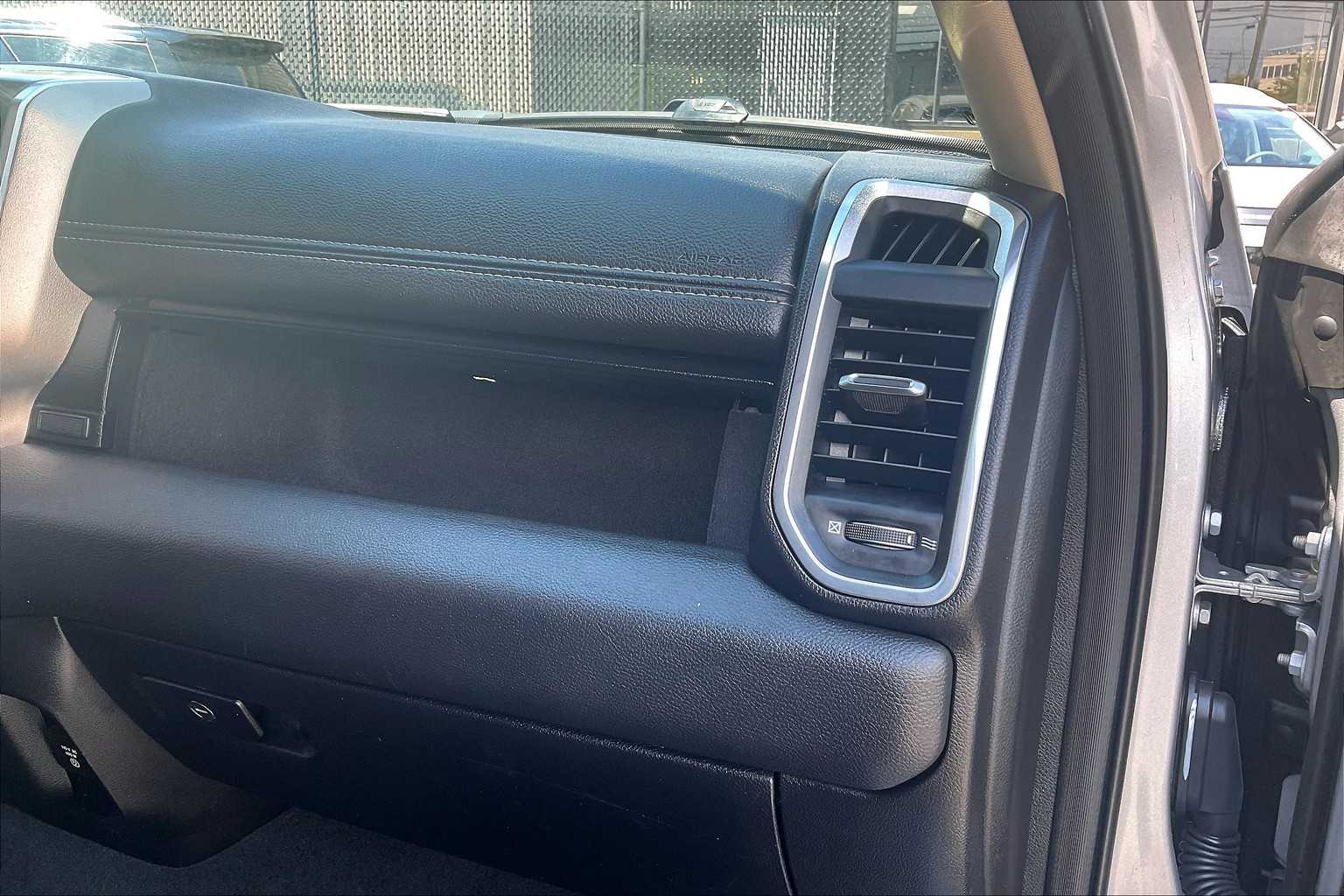 2019 Ram 1500 Laramie - Photo 13