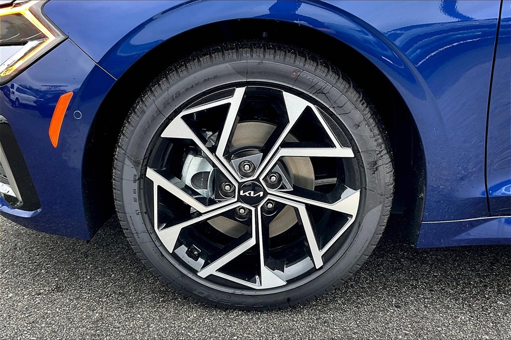 2025 Kia K5 EX - Photo 8