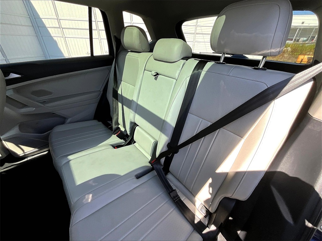 2022 Volkswagen Tiguan 2.0T SE - Photo 15