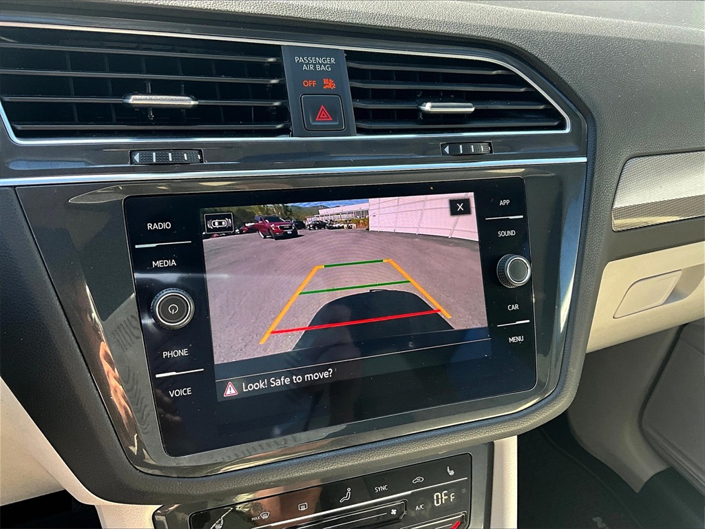 2022 Volkswagen Tiguan 2.0T SE - Photo 19