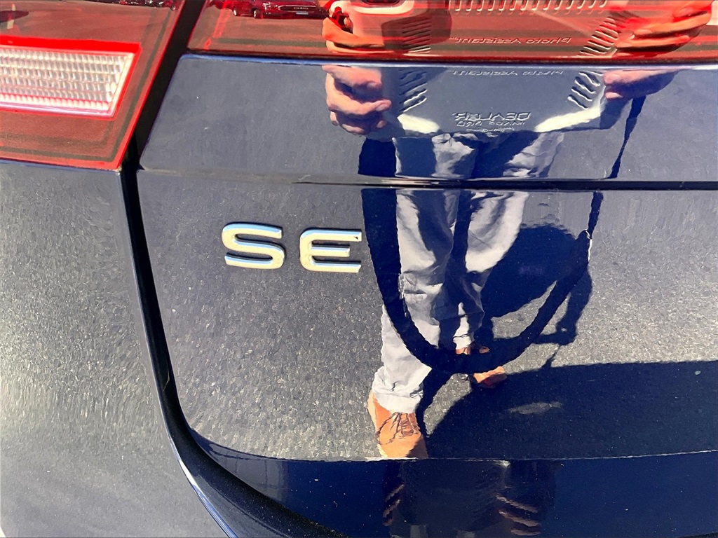 2022 Volkswagen Tiguan 2.0T SE - Photo 29