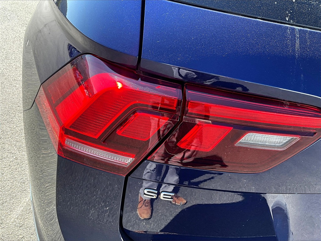 2022 Volkswagen Tiguan 2.0T SE - Photo 33