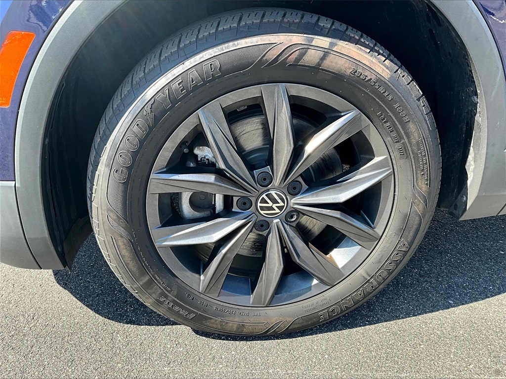 2022 Volkswagen Tiguan 2.0T SE - Photo 7