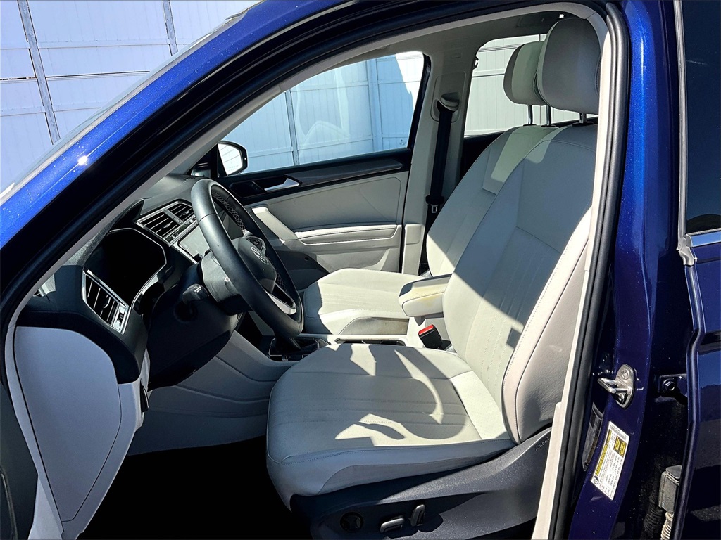 2022 Volkswagen Tiguan 2.0T SE - Photo 10