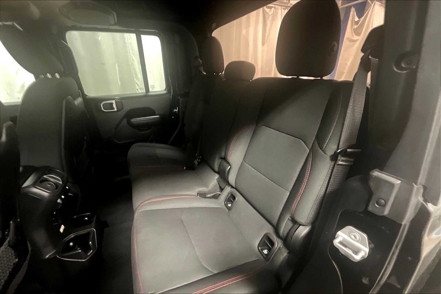 2022 Jeep Gladiator Rubicon - Photo 15