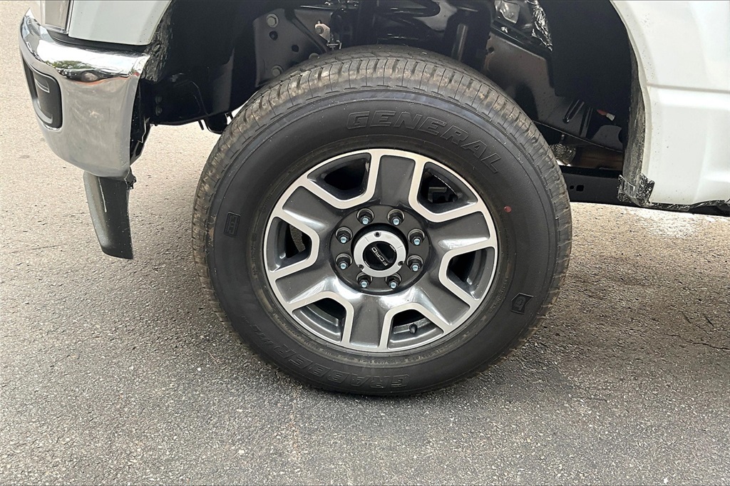 2025 Ford F-350SD XL - Photo 12