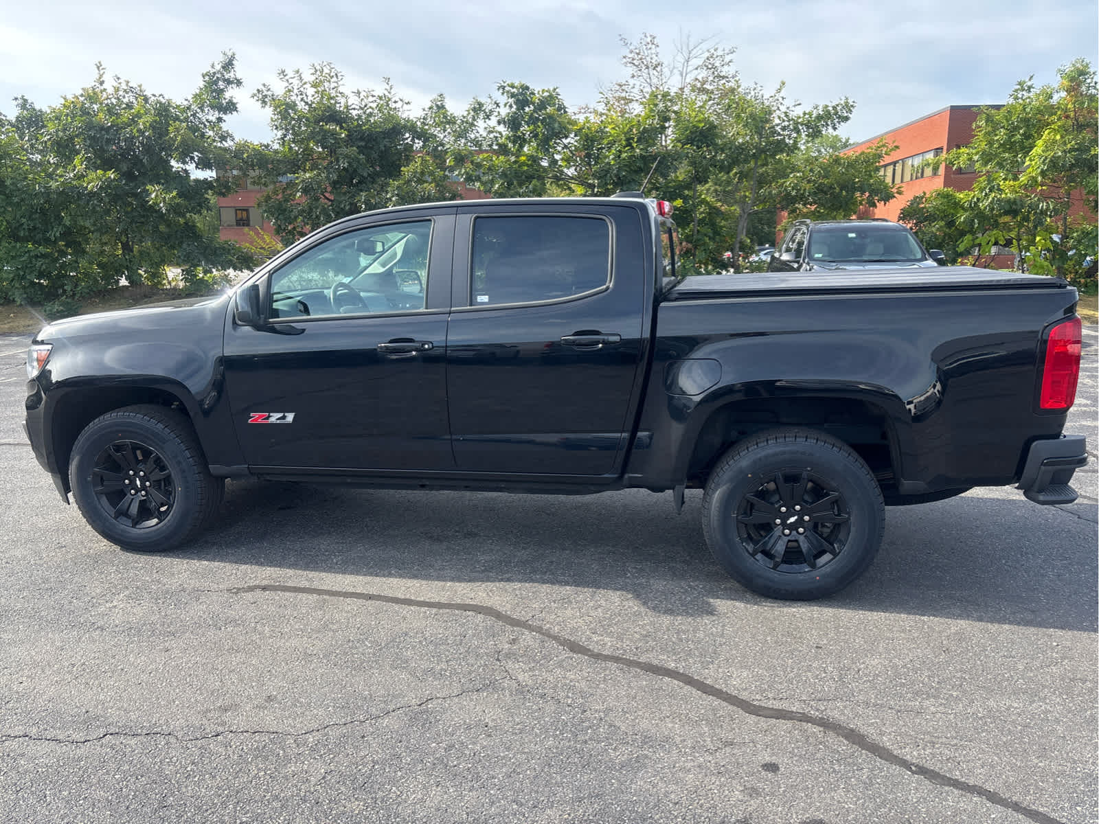 2021 Chevrolet Colorado 4WD Z71 - Photo 7